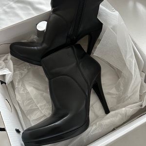 Nine West - Robbins Ankle Boots- black - Original box